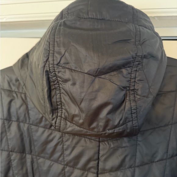 L.L. Bean Women's Black Primaloft Hooded Puffer Coat - 2X - Picture 3 of 4